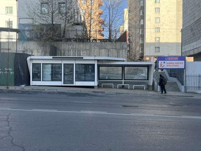Гурван билэг их дэлгүүрийн автобусны буудлын тохижилт